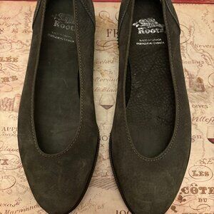 Roots "Olivia" Suede Leather Flats - Size 6 (Like New)